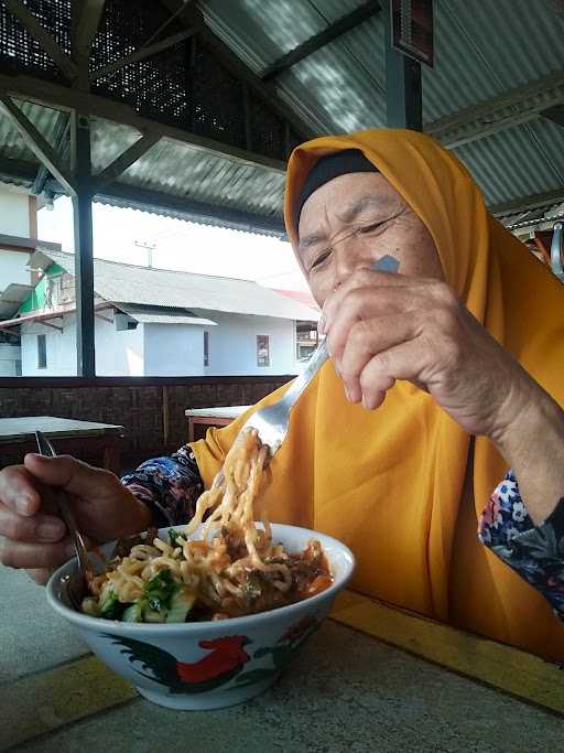 Mie Ayam Pengkolan 6