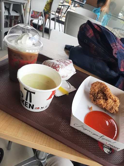 KFC - Simpang Bandara Palembang 3