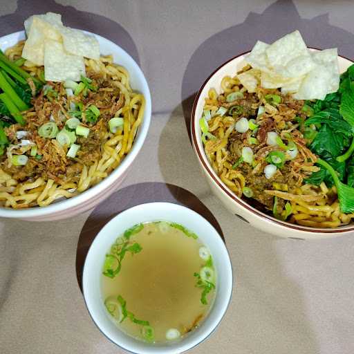 Mie Ayam Salad Buah Latansa 4