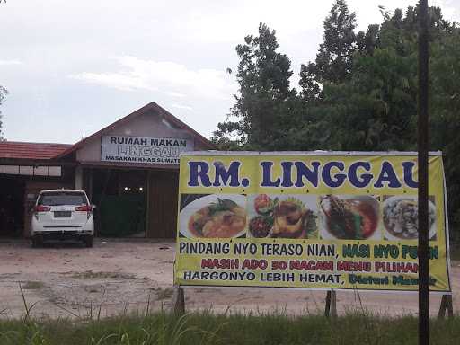 Rumah Makan Linggau Restaurant 10