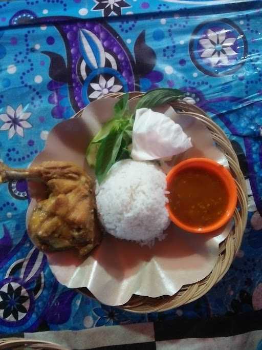 Warung Nasi Ibu Zuriati 1