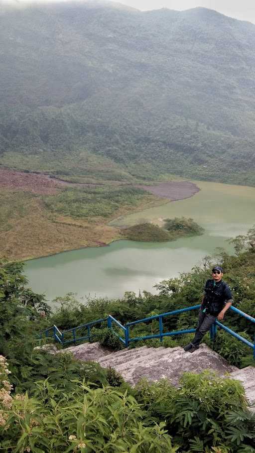 Warkop Puncak Kawah 4