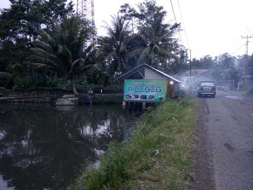 Kedai Lesehan Si Legeg 5