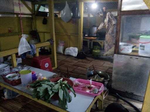 Kedai Lesehan Si Legeg 6