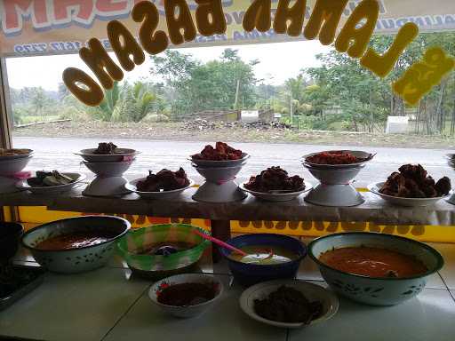 Rumah Makan Lamak Basamo 2