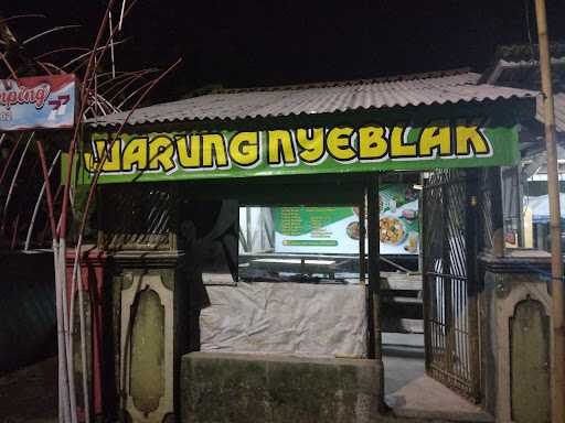 Waroeng Lesehan Seblak Teh Ida 4