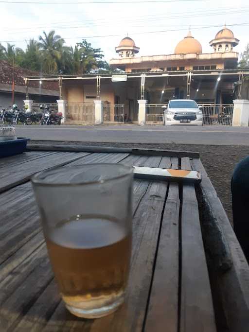 Warung Uduk & Kopi Abah Alhadi 4