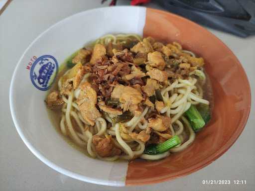 Bakso & Mie Ayam Mas Budi Solo 2