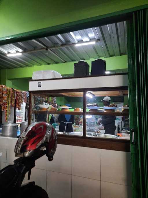 Warung Nasi Mg Oyok 6