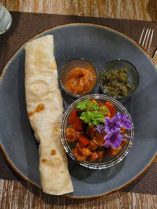 Somarasa Plant-Based Restaurant 3