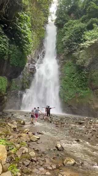 Waterfall Ambengan Gunung Sari 1