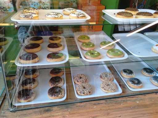 Donat Madu 4