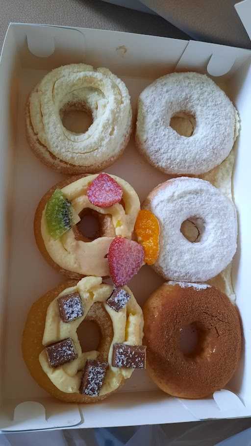 Donatsu - Donat Susu Gerlong 5