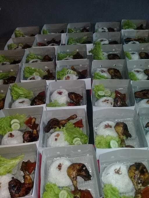 Ayam Bakar Berkah Jaya Pertigaan Jagawana 6