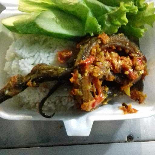 Ayam Dan Belut Penyet Neno' 4