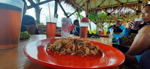 Saung Lesehan Hj. Imas 9