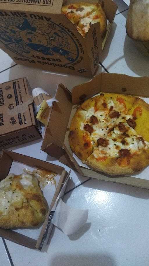 Domino'S Pizza 8