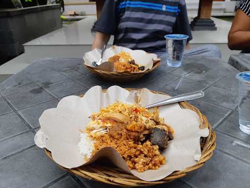 Warung Nasi Ayam Dong Siprig 2