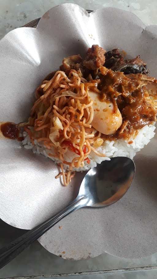 Warung Nasi Ayam Dong Siprig 7