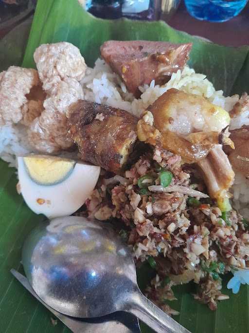 Warung Nasi Lawar Buk Moning 9