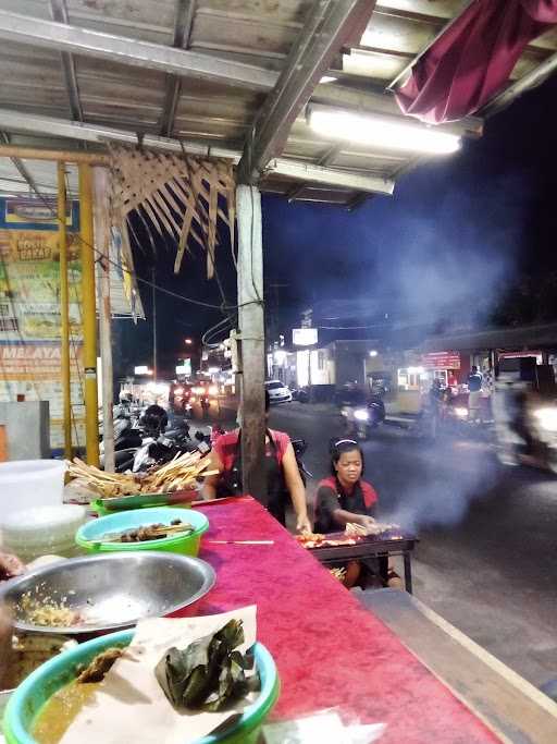 Warung Nasi Lawar Dugong 21 8