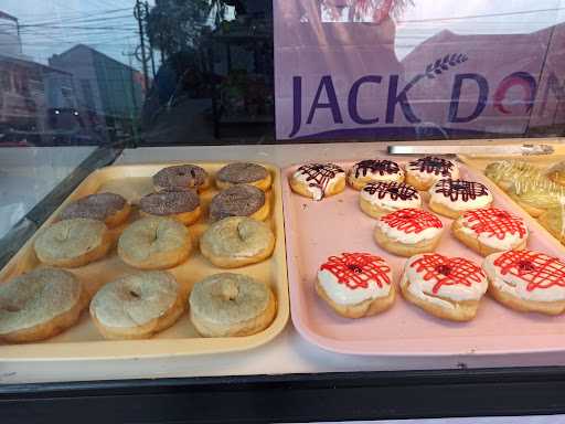 Jack Donut 4