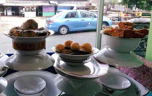 Rumah Makan Padang Pariaman 1