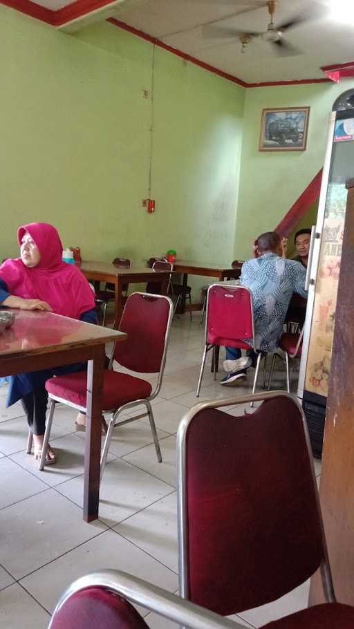 Rumah Makan Salero Baru Masakan Padang 8