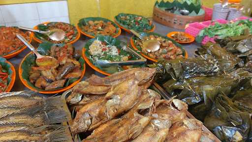 Warung Nasi Cipunjur 8