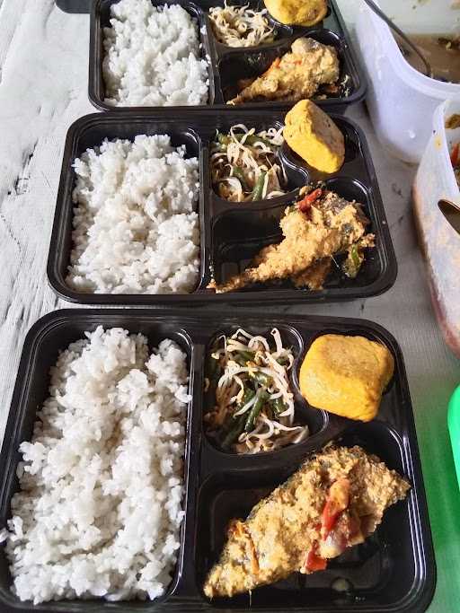 Warung Nasi Uduk Bu Mumuh 9