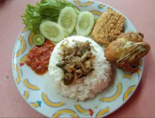 Warung Nasi Uduk Bu Mumuh 8