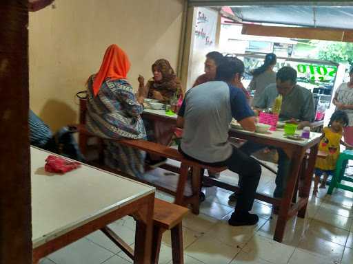 Warung Soto Betawi Mpok Nella 6