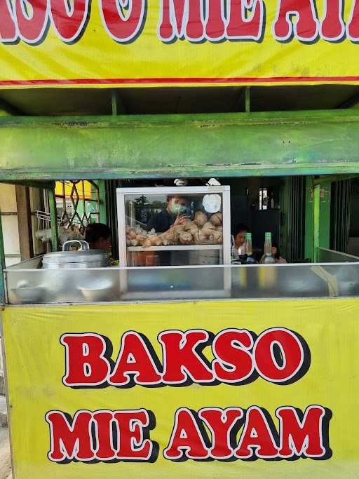 Mie Ayam & Bakso Hot 6