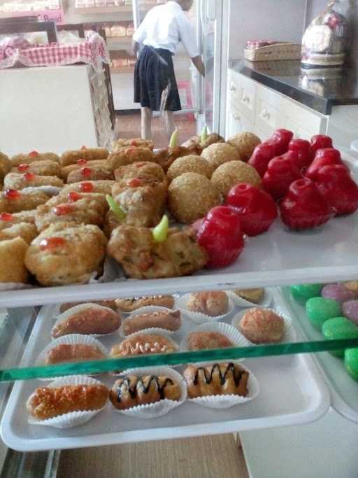 Demell'S Bakery Nginden 10