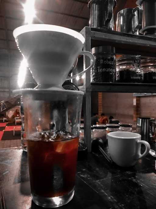 Distrik Kopi 8