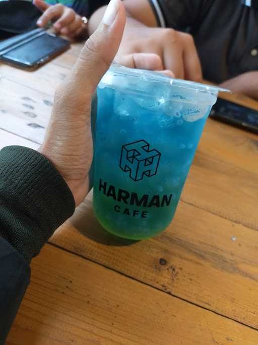 Harman Cafe 10