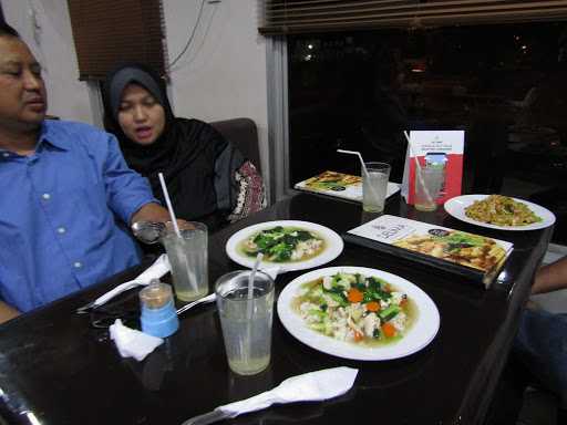 Delima Family Dishes Resto 6