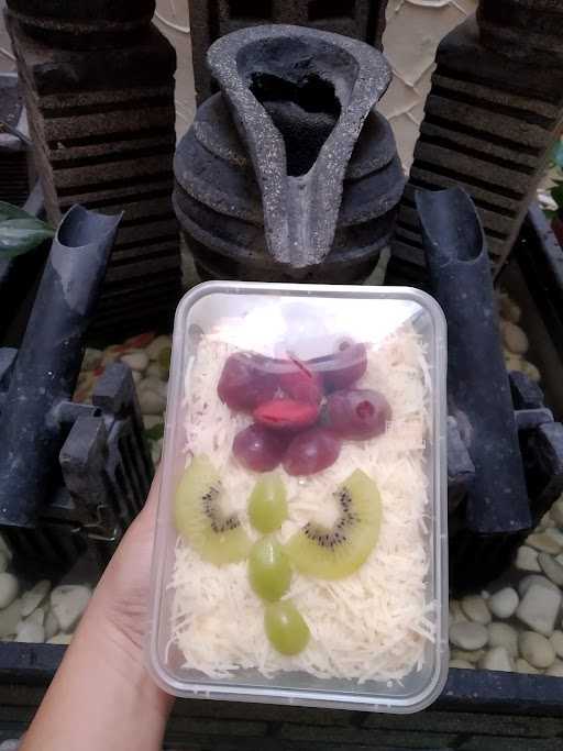 Oishi Fruit Salad 4