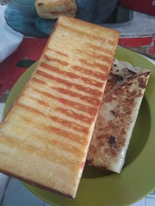 Roti Bakar Lopas Vs Kebab Pisang 4