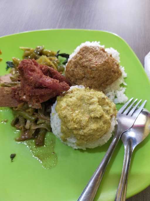 Rumah Makan Goyang Lidah 4