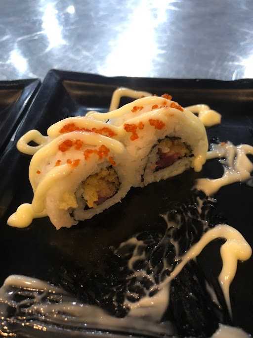 Tanoshi Sushi 5