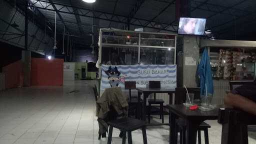 Telaga Bahari Foodcourt 1