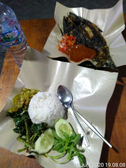 Warung Ikan Bakar Ww 9