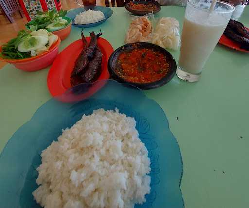 Warung Gizi Sukowono 8