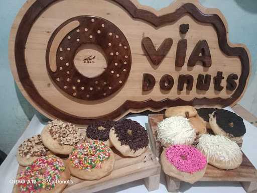 Via Donuts And Cake 8