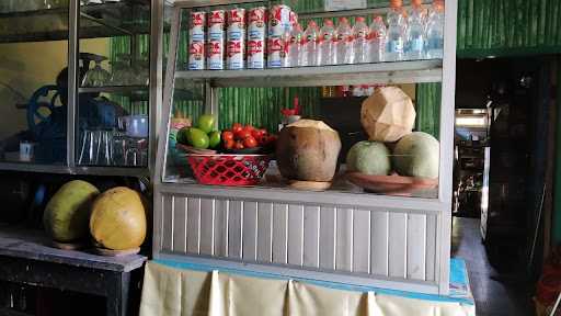 Warung Es Sussana 10