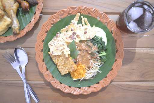 Pecel Khas Madiun, Asli Wong Madiun Pak To 8