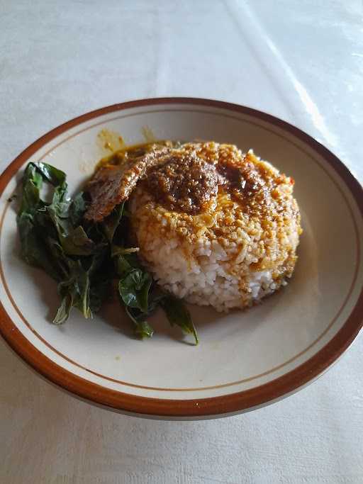 Ampera Dhelvy Masakan Padang 2