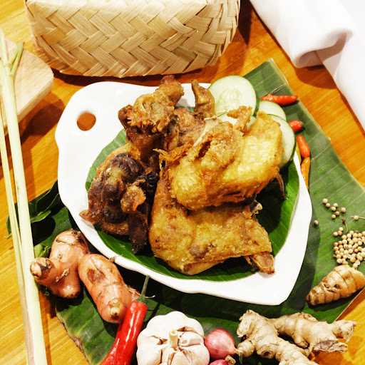 Aruna Spesialis Ayam Goreng 10