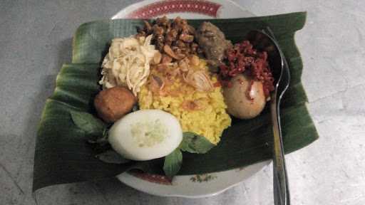 Nasi Kuning Alas Demang Ibu Anis 2